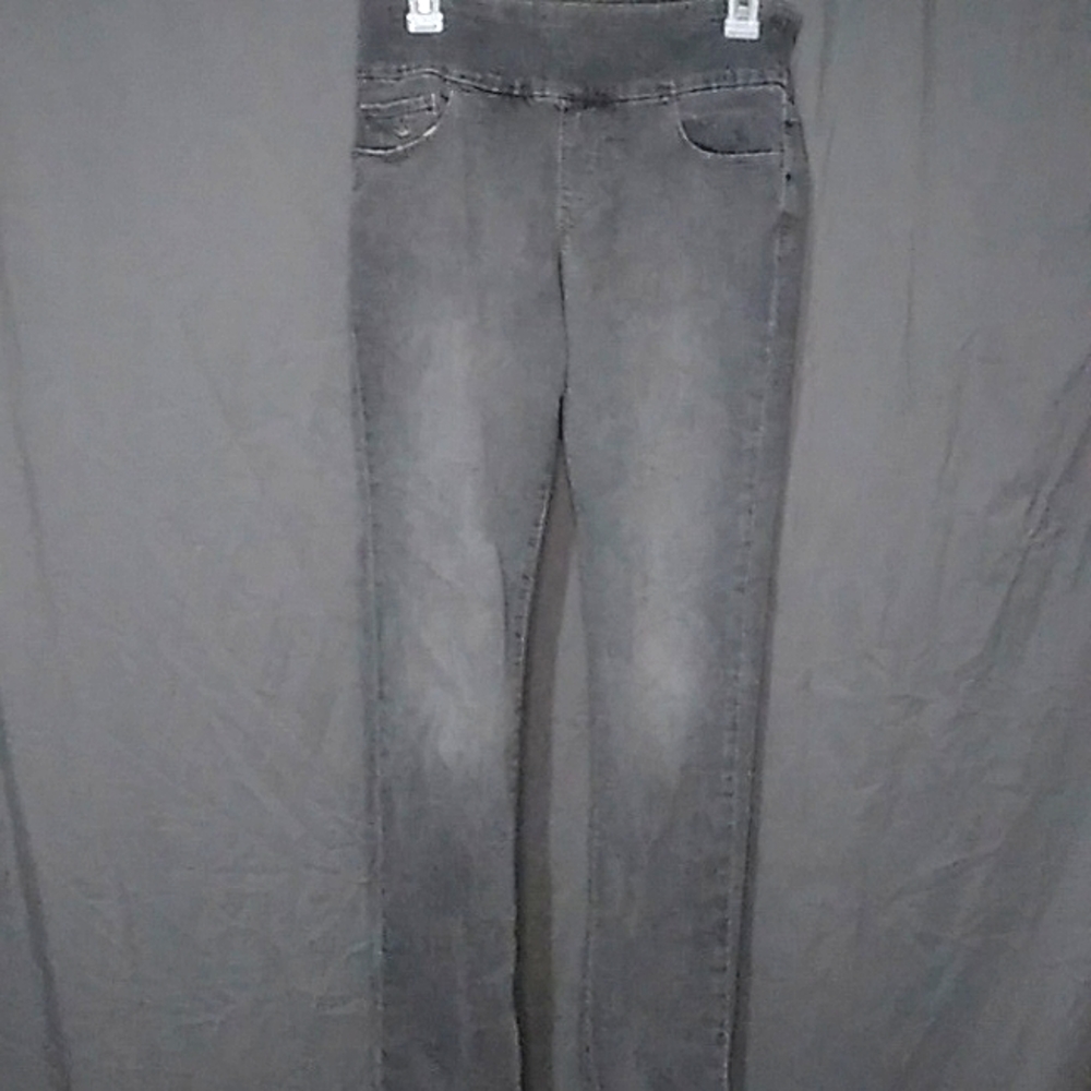 4 Gloria Vanderbilt Grey Pull On Jean Jegging